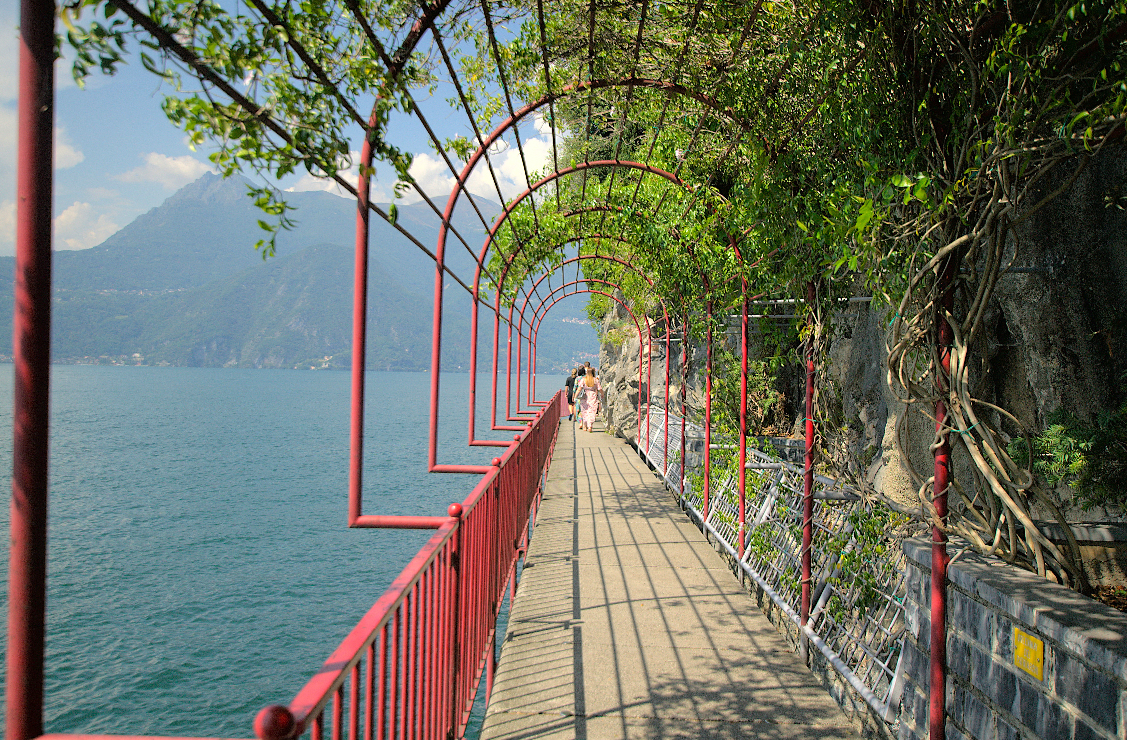varenna_passeggiata_innamorati