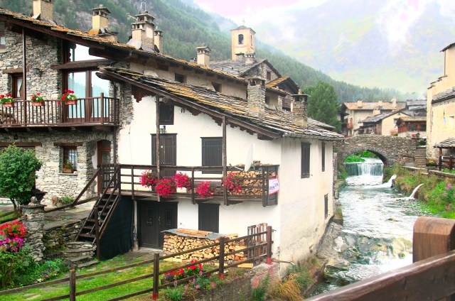 chianale_borghi_più_belli_d_italia