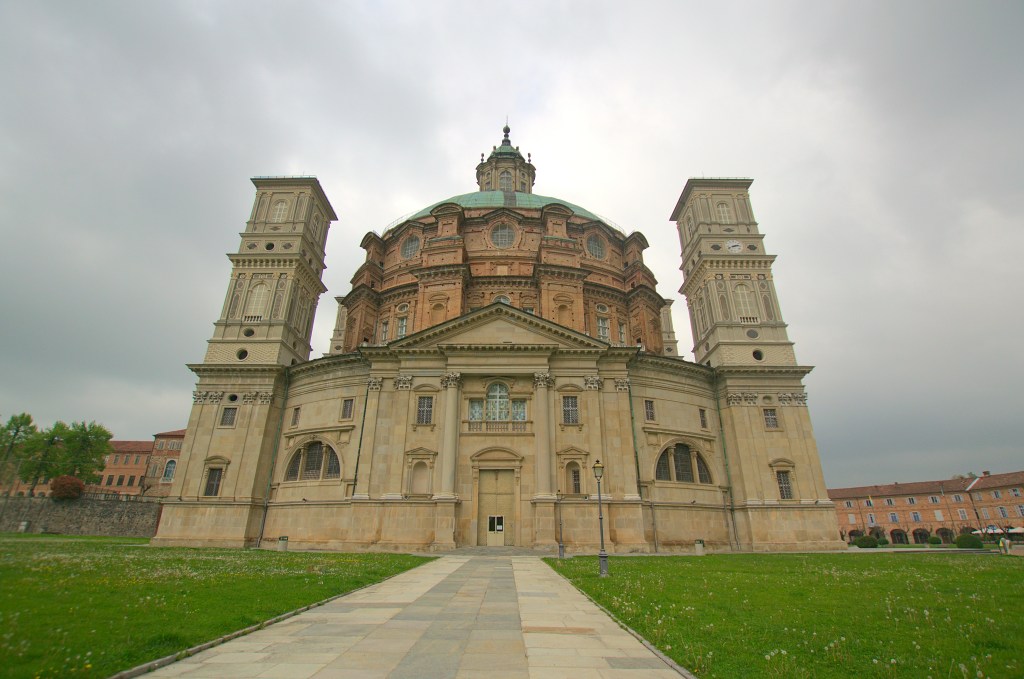 vicoforte_santuario_mondovi_esterno