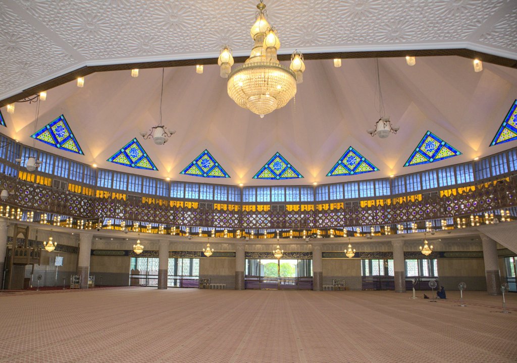 kuala lumpur national mosque, sala di preghiera